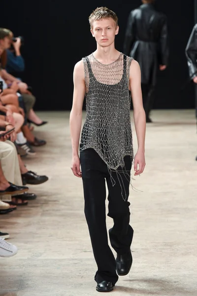 Look 7